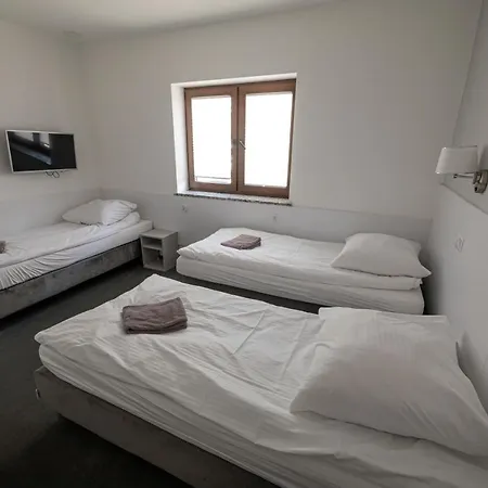 Bon Ton * Στσέτσιν